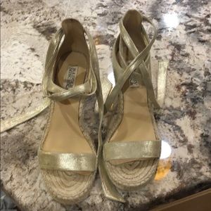 Badgley Mischka wedge sandals size 5.5 gold color
